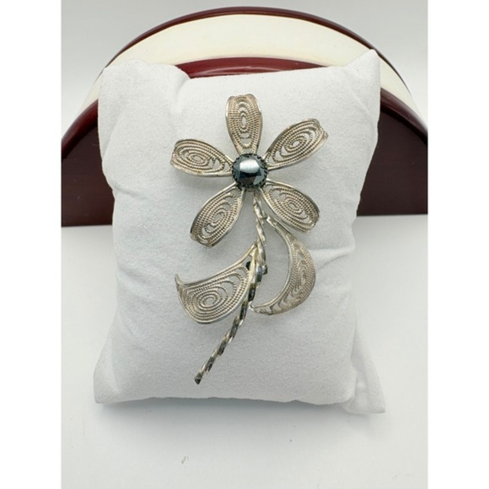 Sterling Silver Flower Brooch‎ Dark Faceted Stone Openwork Floral Pin Vintage - Picture 4 of 11